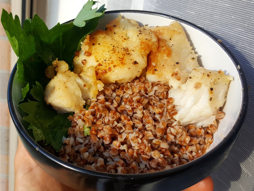 roasted buckwheat with fried fish